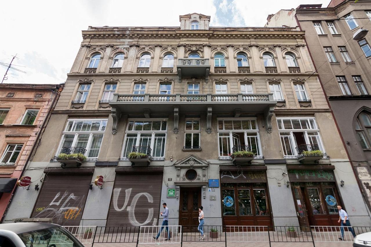 Leogrand Three Bedrooms Vip Apartments On Kniazia Romana 12 Lviv Exterior photo